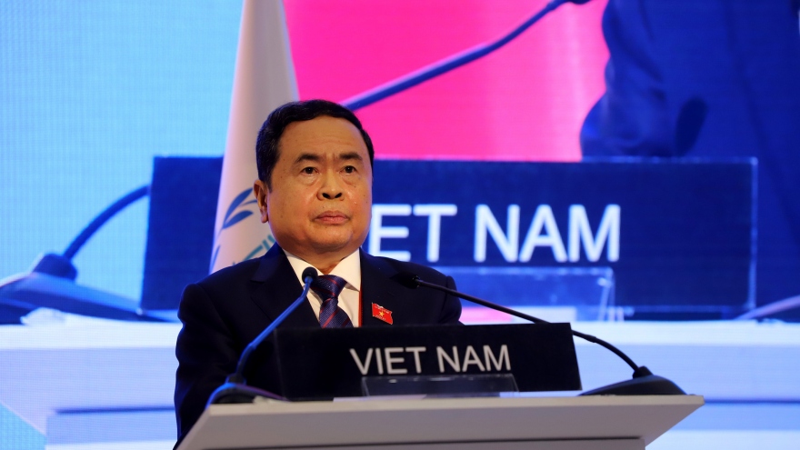 Vietnam puts forward proposals to promote global peace, development, prosperity